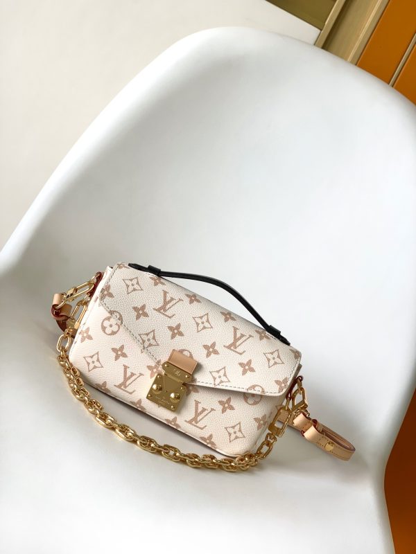 Louis Vuitton M46914 LV white Pochette Métis East West handbag